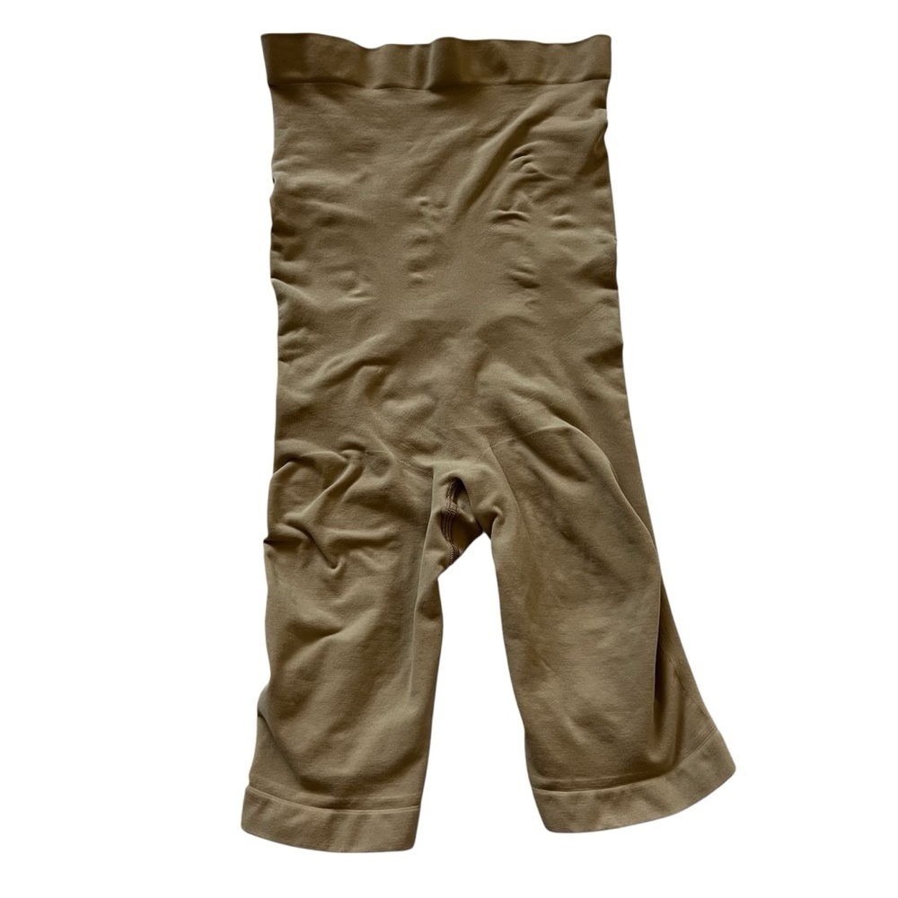 New SKIMS High-Waisted Sculpt Mid-Thigh Shorts with Open Gusset Clay SZ Medium